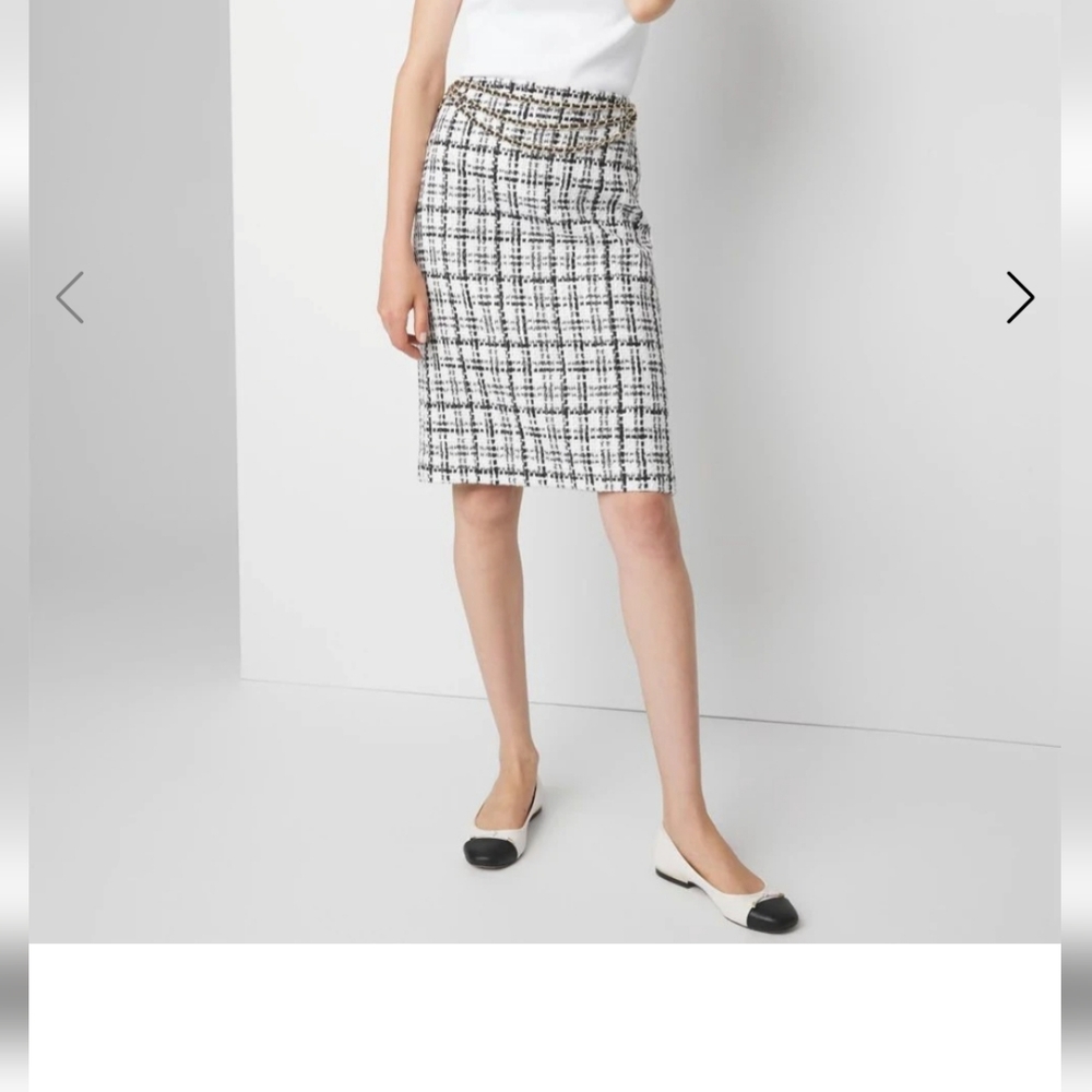 Chic Black and White Tweed Skirt